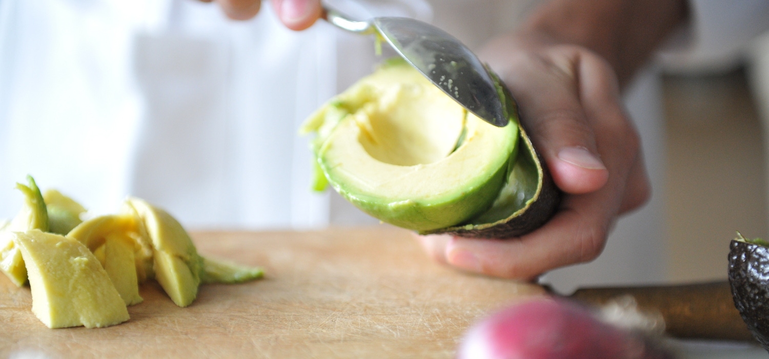 SEM_How_to make_avocado_ripe_faster_0.JPG 