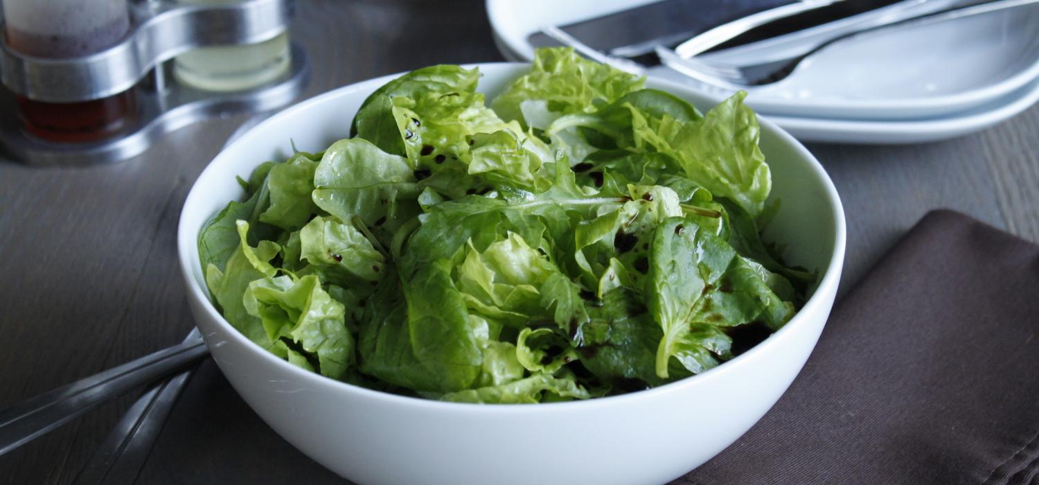 SEM_How_to_keep_salad_greener_longer_0.JPG